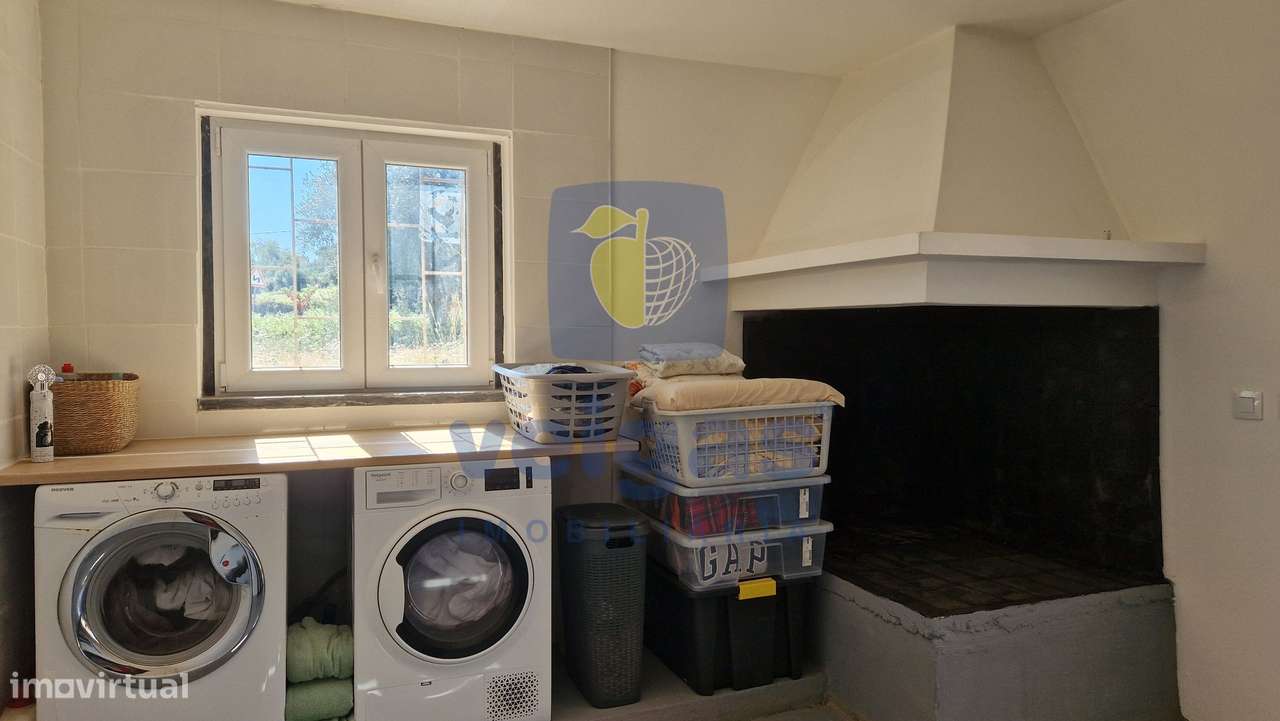 Moradia isolada T2 renovada, com terreno de 700m2 e garagem, em Vermoi-15