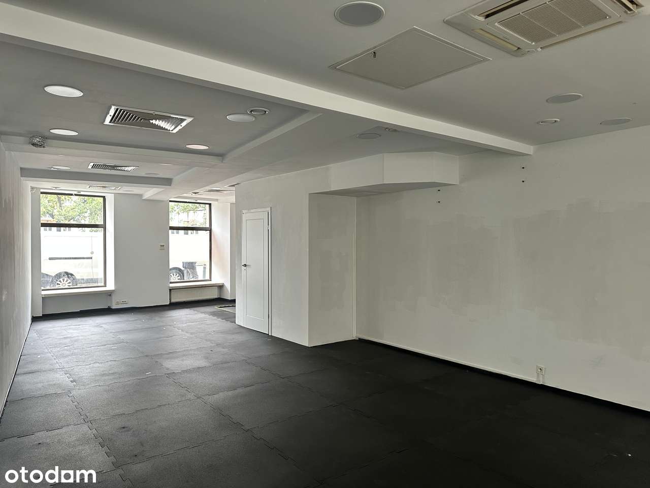 BEZPOŚREDNIO Targowa lokal handlowo-usługowy  o powierzchni 89,17 m2, - Pełny obrazek: 3/17