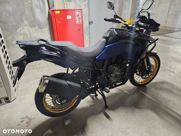 Suzuki V-STROM - 5