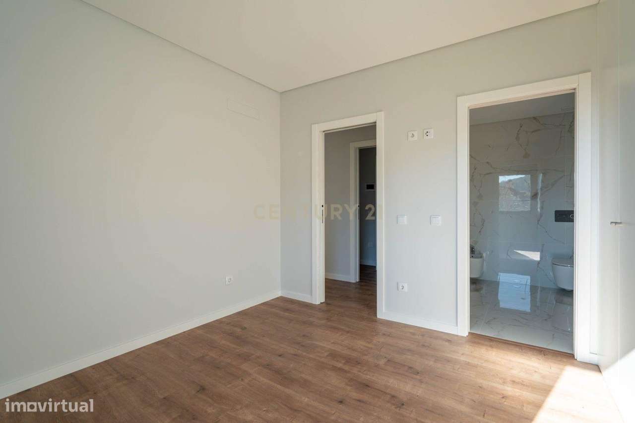 Apartamento T3 - Empreendimento Gardens - Novo-22