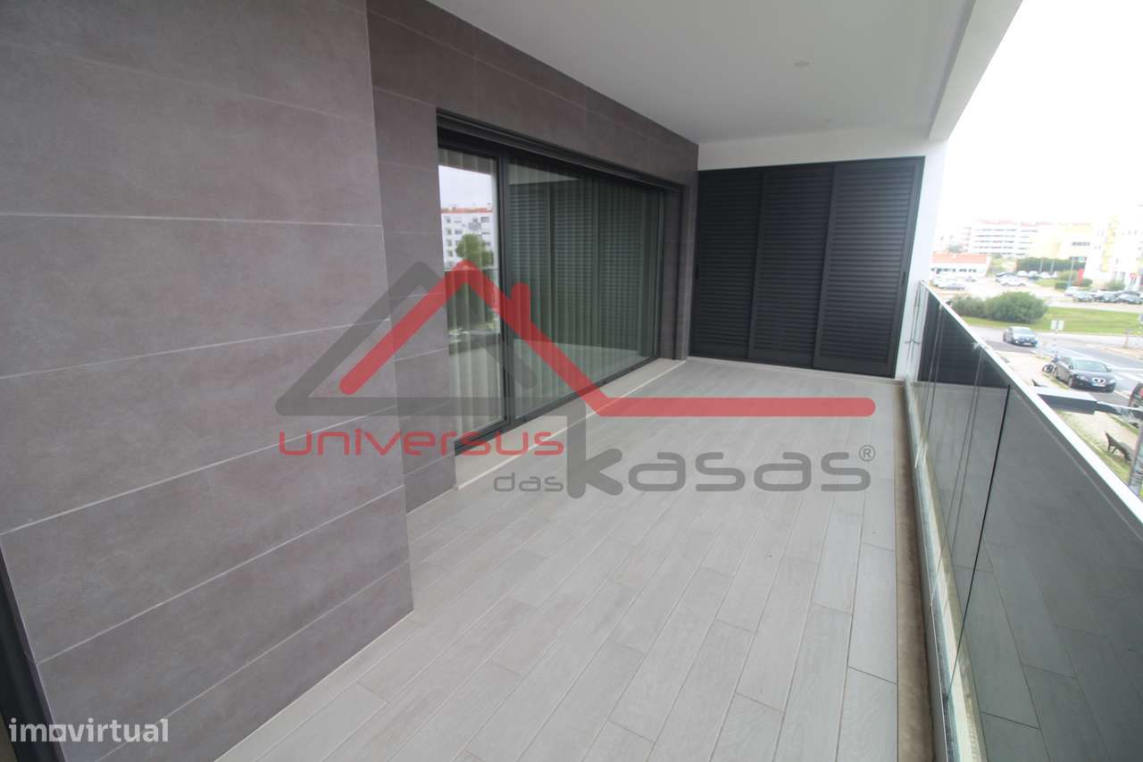 Apartamento Novo T3+1 com Garagem no Montijo-11