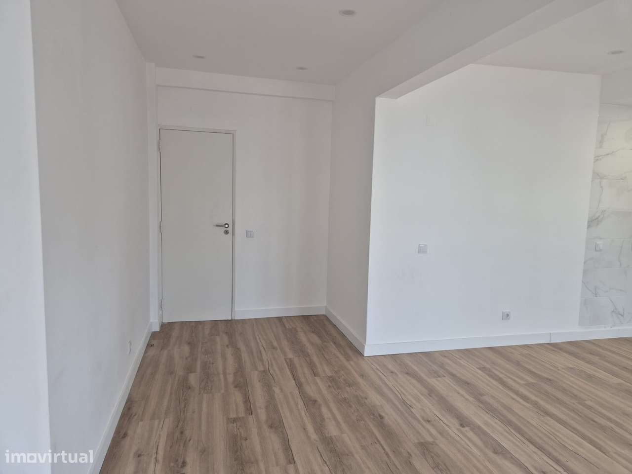 Vende-se Apartamento T1 - Rotunda do hospital, Faro - Grande imagem: 5/12