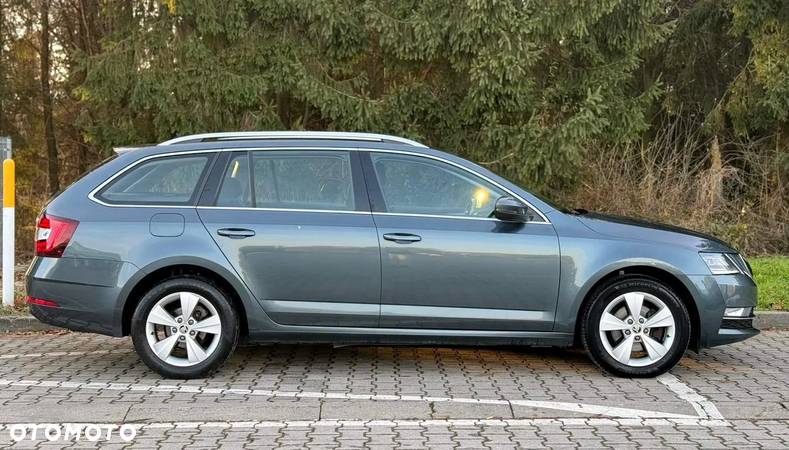 Skoda Octavia 2.0 TDI DSG Style - 4