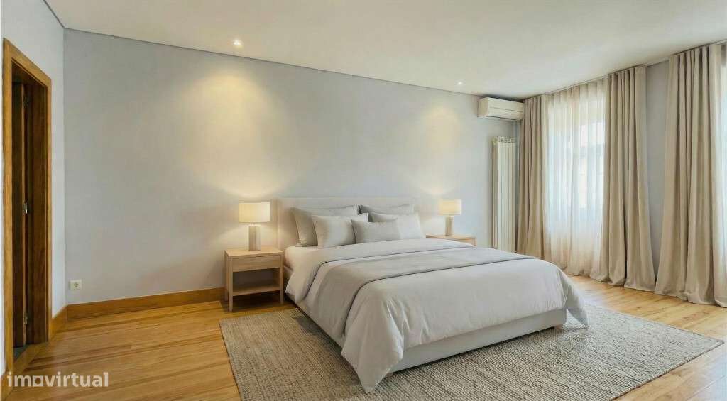 Prédio no coração da baixa de Coimbra, Rua da Sofia - Grande imagem: 4/5