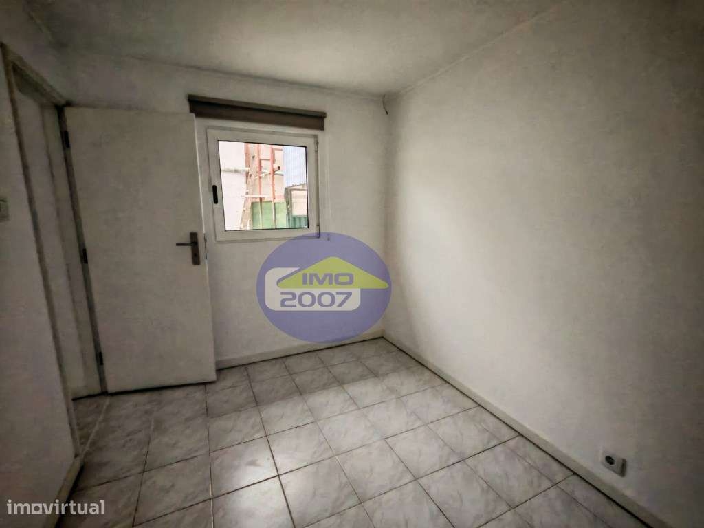 Moradia com 3 frações independentes-37