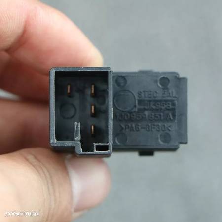 Botão Switch Porta Bagagem Mala - Volkswagen Golf 4 Bora Passat B5 - 6