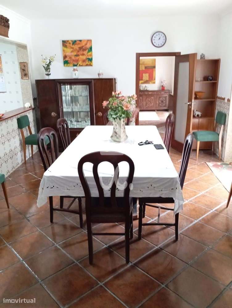 Moradia em Pedra com Jardim e Vista de Campo-5