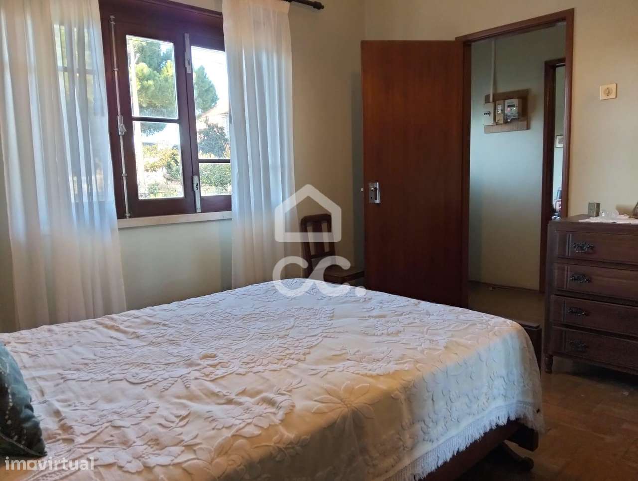 Moradia T5 inserida em lote de 376 m²-40