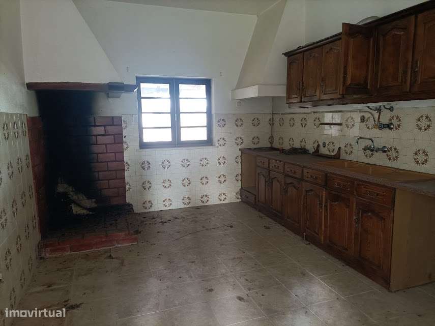Moradia M3 com 872 m2 de terreno, Orelhudo, Cernache, Coimbra-15