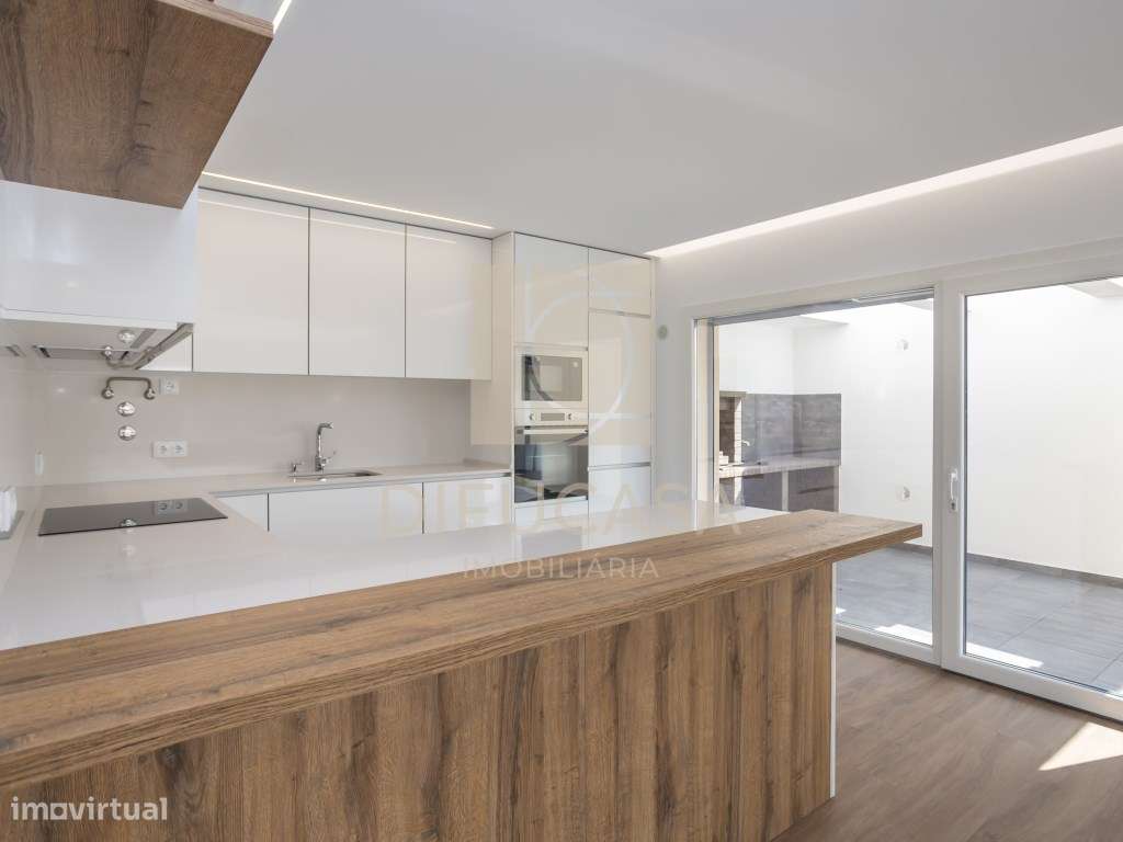 R291 Moradia T3 Duplex com áreas fabulosas-5