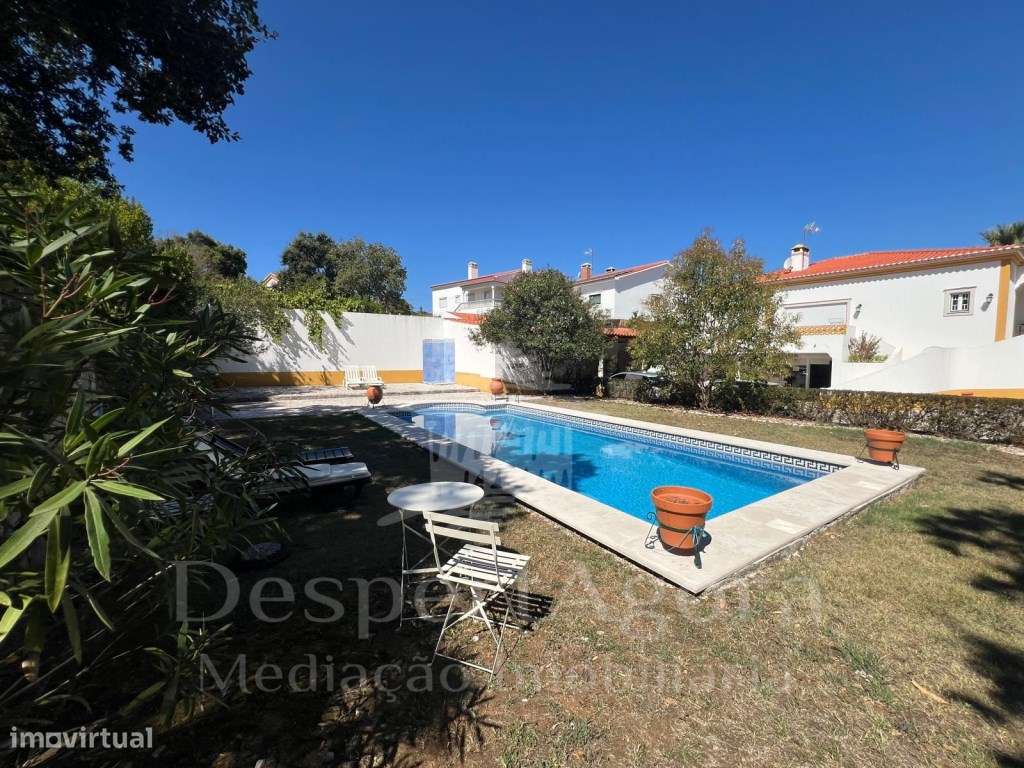Moradia Térrea com piscina em Santa Catarina-5