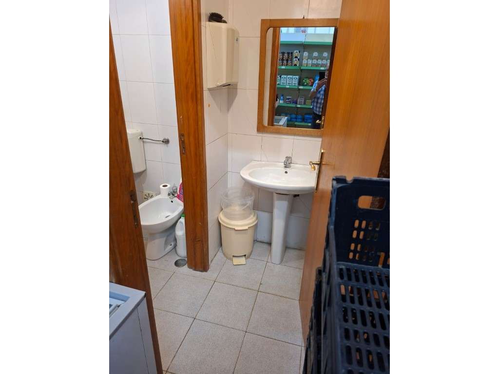 Trespasse de Minimercado em Póvoa de Santo Adrião - Grande imagem: 5/9