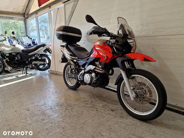 Aprilia Pegaso - 3