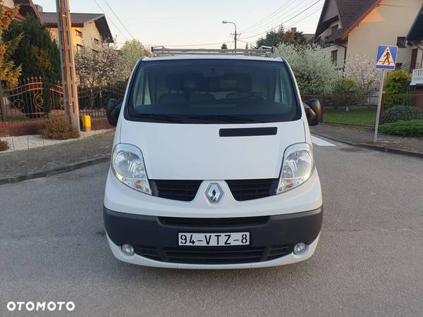 Renault Trafic - 23