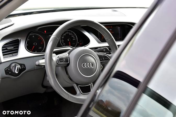 Audi A4 2.0 TDI Design S tronic - 17