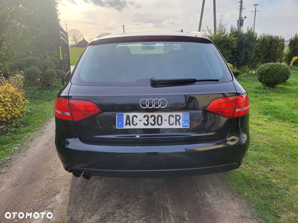 Audi A4 Avant 2.0 TDI DPF Ambiente - 4