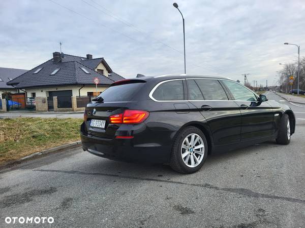 BMW Seria 5 520d Touring - 38