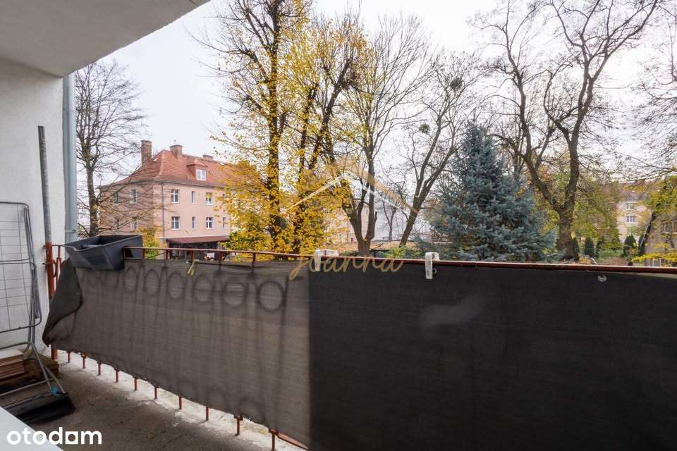 Mieszkanie z dużym balkonem-6