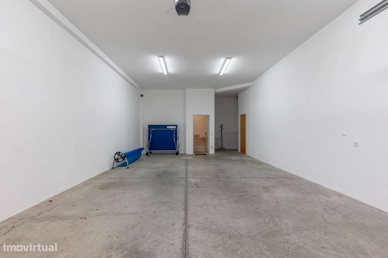 Moradia T3 piscina terraço vista mar e vila de Sesimbra-39