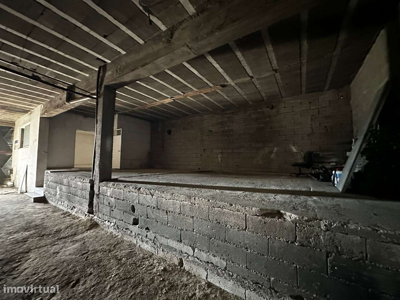 Imóvel de banco : escritura ao abrigo do simplex-8