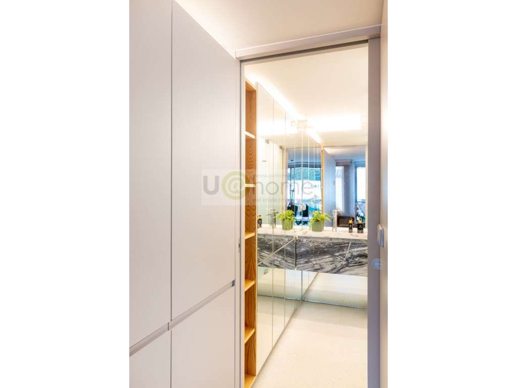 Estúdio em condomínio com piscina na avenida da Liberdade-14