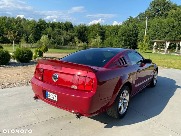 Ford Mustang 4.6 V8 GT - 14