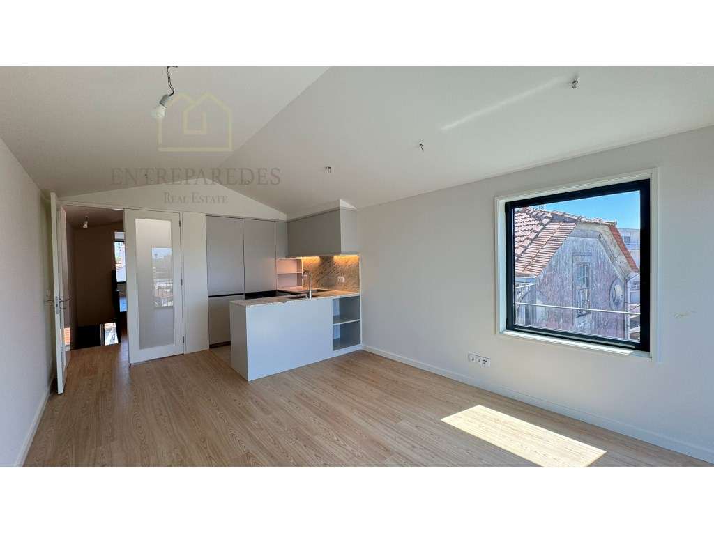 Comprar T2 duplex com varanda - Maternidade - Cedofeita - Porto - P... - Grande imagem: 2/56