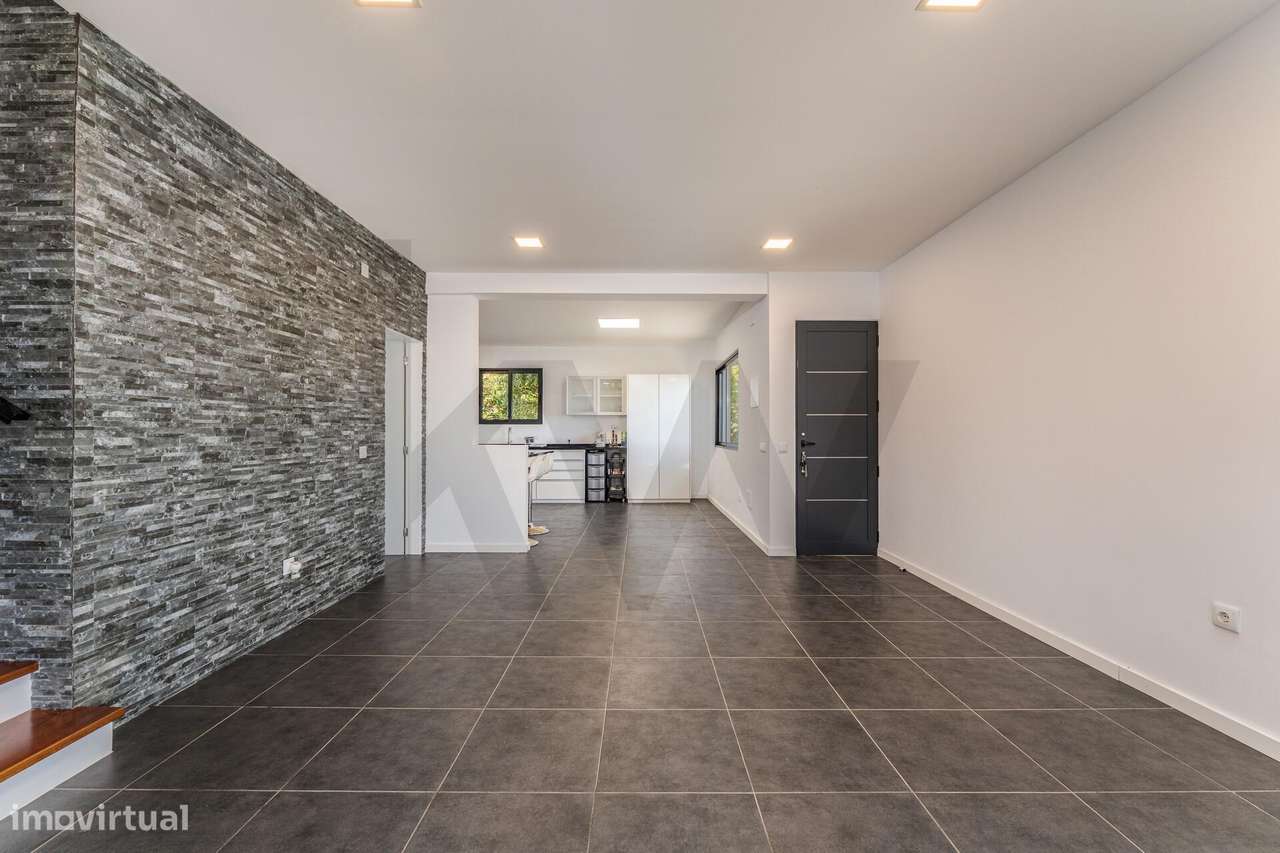 Moradia T3 com escritório, dois pisos e grande lote — Gaula, Santa Cru-8