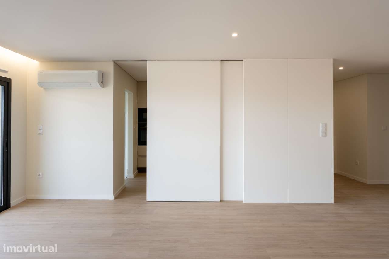 Apartamento T3 com 140 m2 mais 16m2 de varanda e garagem-10