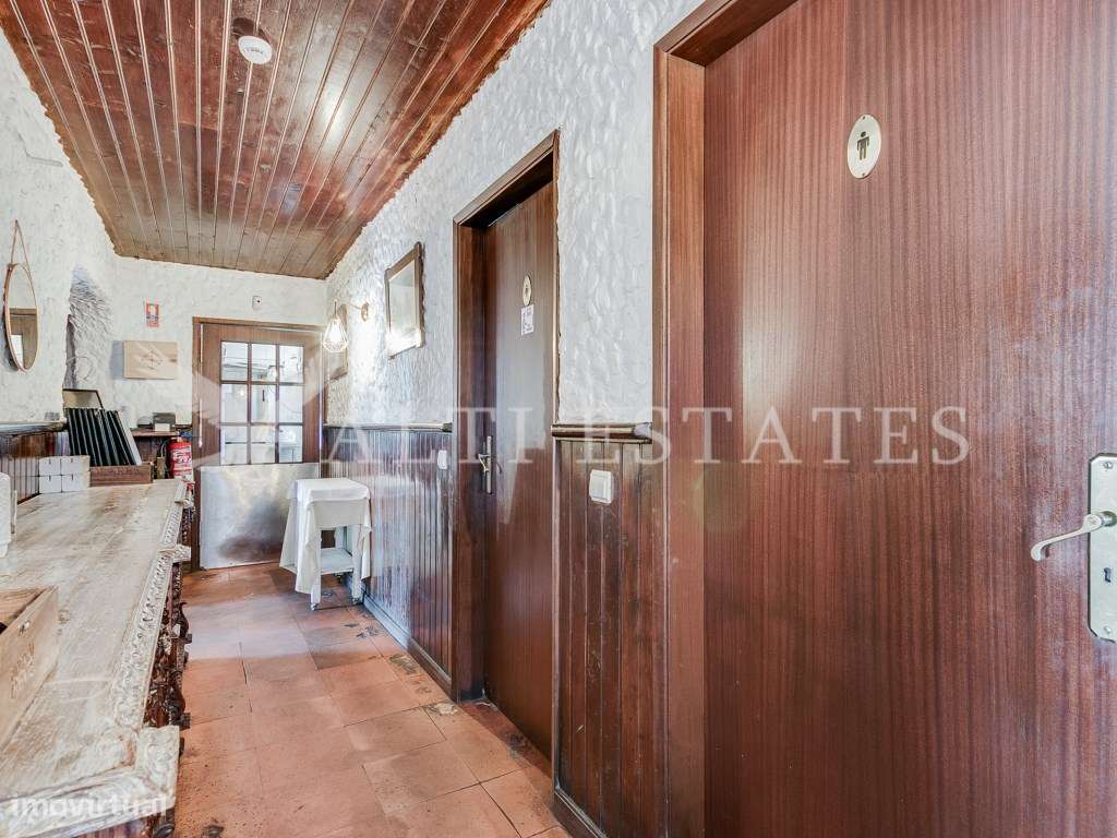 Restaurante com História e Prestígio para Venda na Azoia, junto ao ...-15