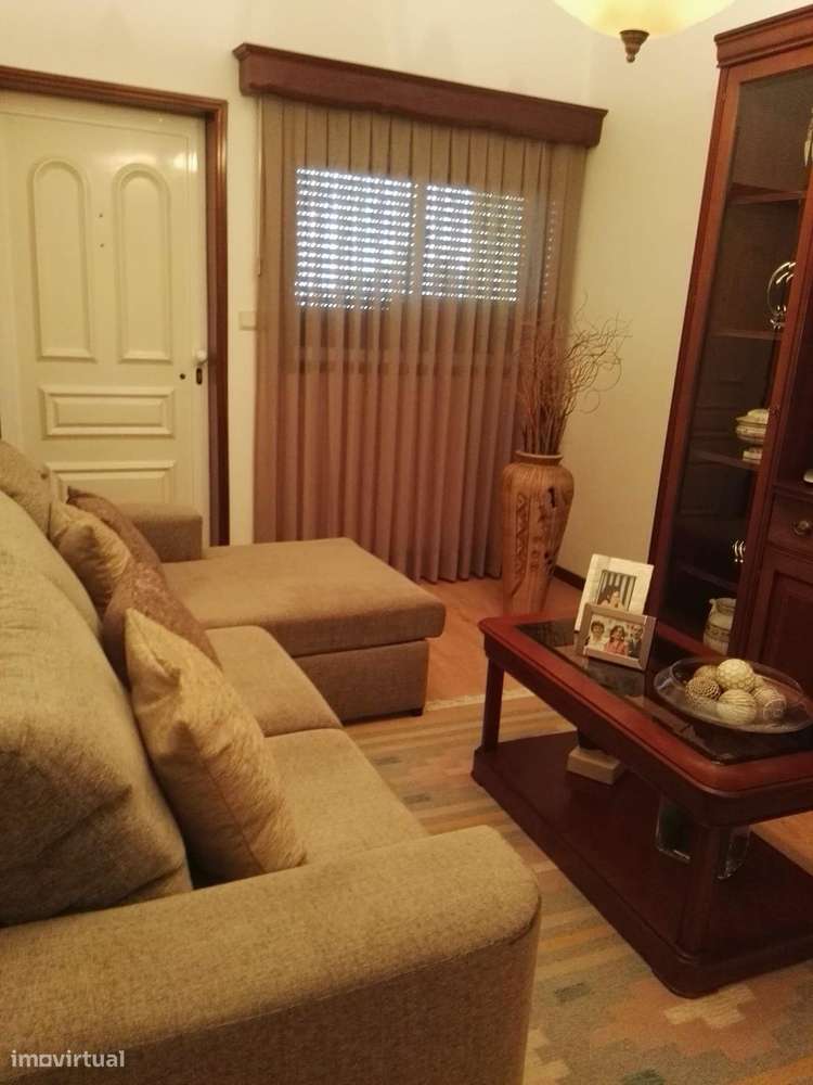 Moradia T2 para alugar totalmente equipada e mobilada - Grande imagem: 4/9