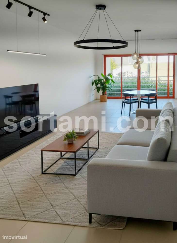 Apartamento T2 Venda em Quarteira,Loulé - Grande imagem: 3/17