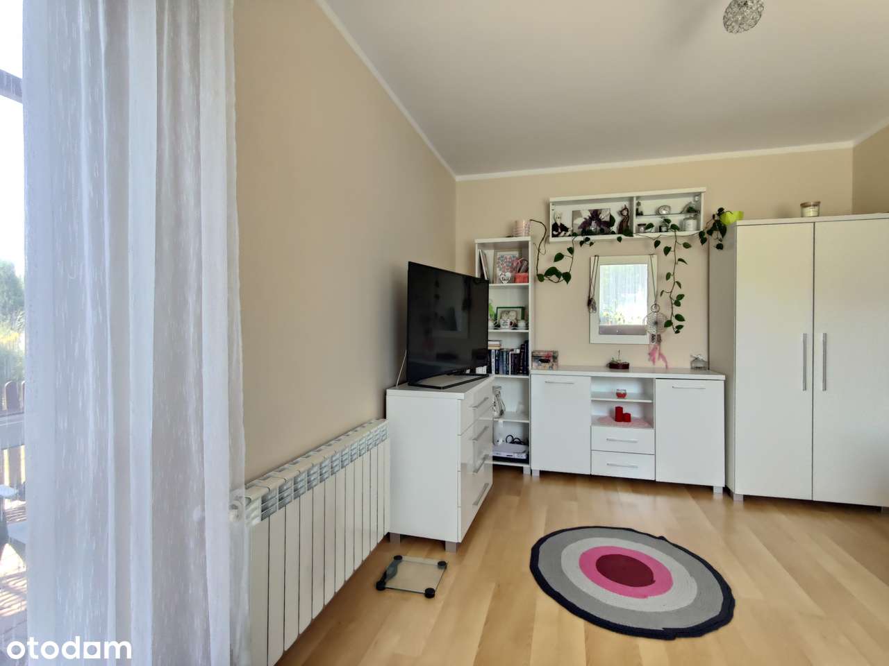 Mały domek z dużą działką-8