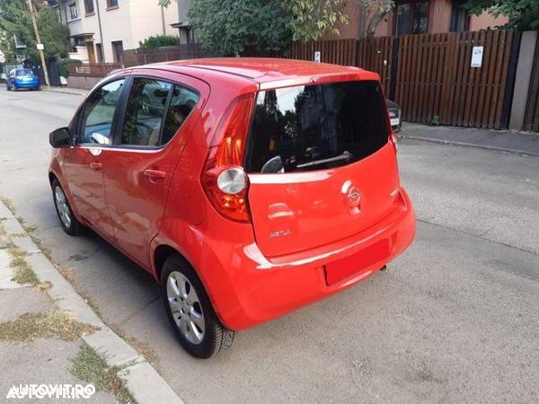 Luneta Opel Agila - 1