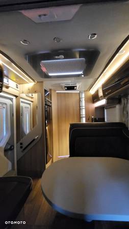 KNAUS Peugeot Boxer- kamper- 4 osoby - 10