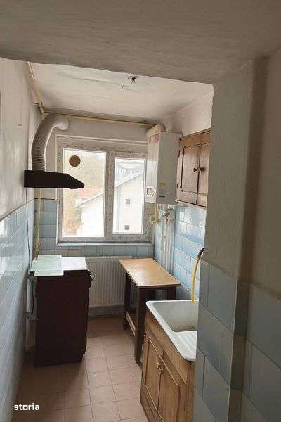 Apartament 2 camere, Ultracentral, et 3, centrala proprie, bloc izolat - Imagine principală: 4/8