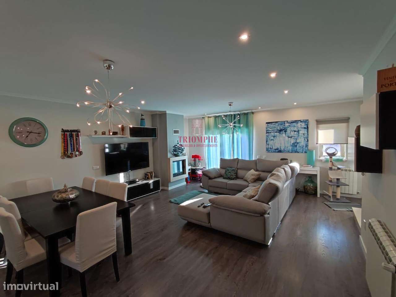 Moradia T4, Arquitetura Moderna, Porto de Mós - Grande imagem: 4/23