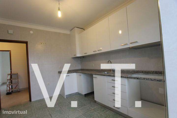 Andº Moradia T2 Rio Tinto- Bombeiros - Grande imagem: 2/17