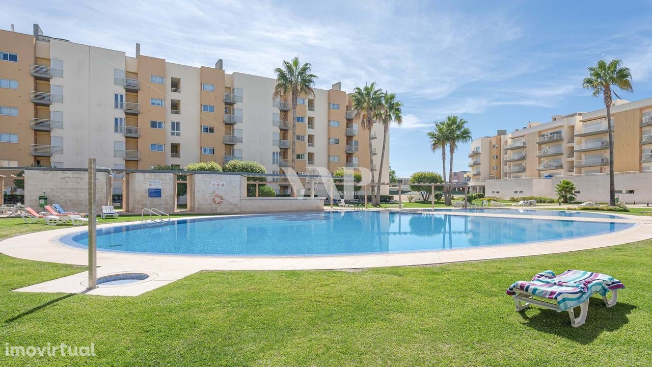 VILAMOURA - Apartamento T3  inserido em condomínio privado com seguran