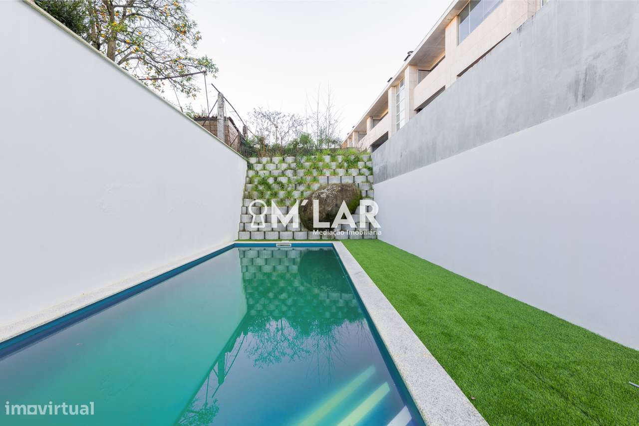 Apartamento T3 com piscina, Novo, no Centro de Vila Verde-36