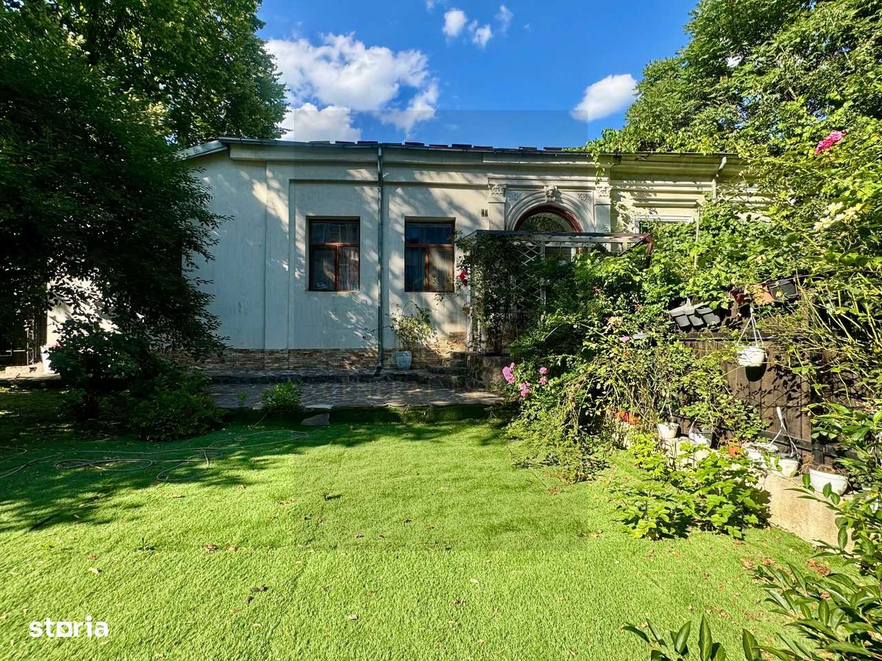 Spre Vânzare Proprietate remarcabilă cu 6 camere în inima Iașului ! - Imagine principală: 5/20
