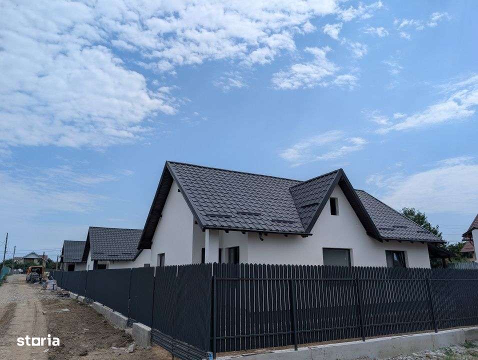 Casa 2025 Lilieci Rozelor (Apa, Canalizare, Gaz) terasa + beci-5