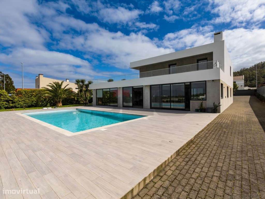 Refúgio Moderno com Vista e Design no Pico da Pedra, Ilha de São Mi... - Grande imagem: 4/60