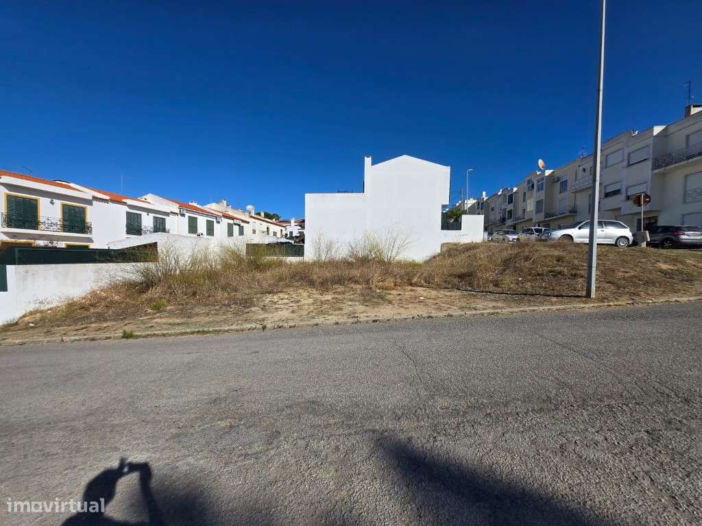 Lote de Terreno para Construção Moradia T4 - Grande imagem: 3/10