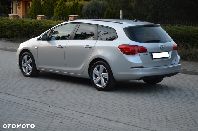 Opel Astra 1.6 D (CDTI) Start/Stop Sports Tourer Innovation - 16