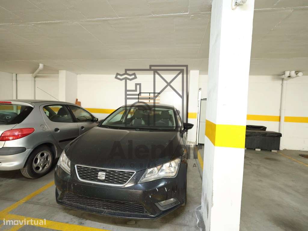 T2 no Carregado - Condominio Fechado-25