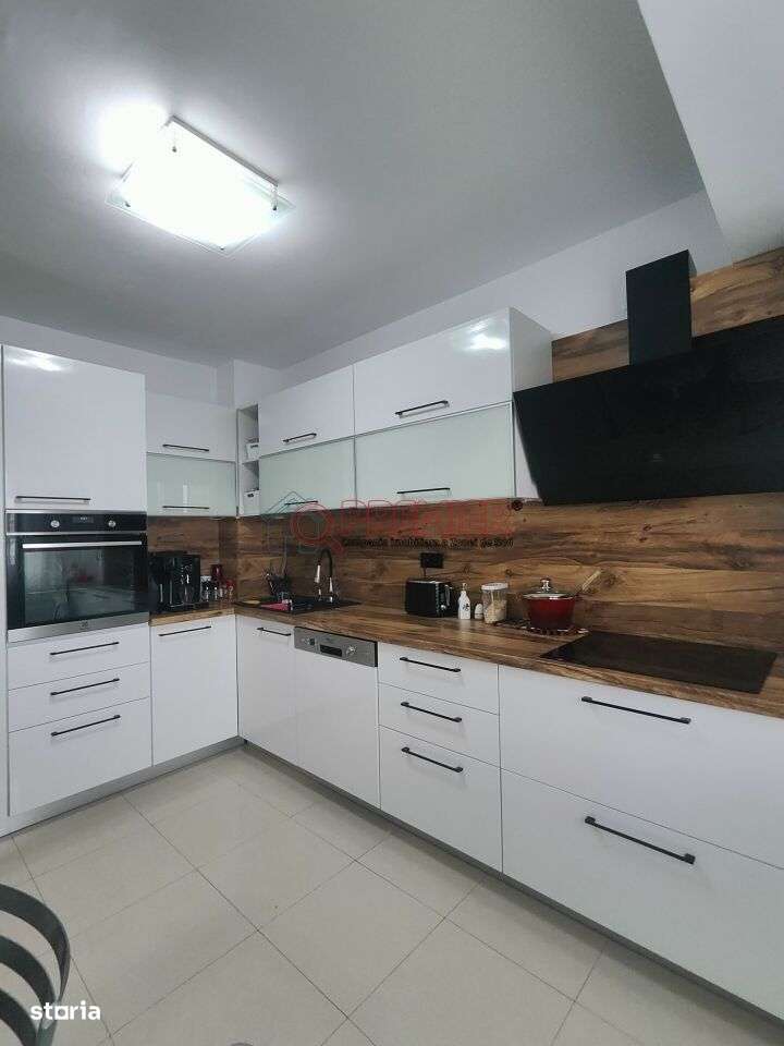 EROII REVOLUTIEI - Metrou - 3 camere - Imagine principală: 4/20