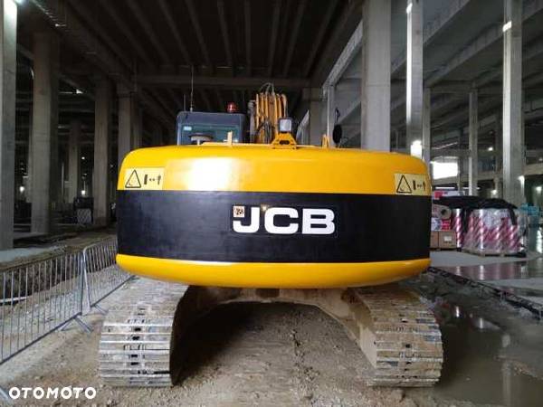 JCB JS260 - 3