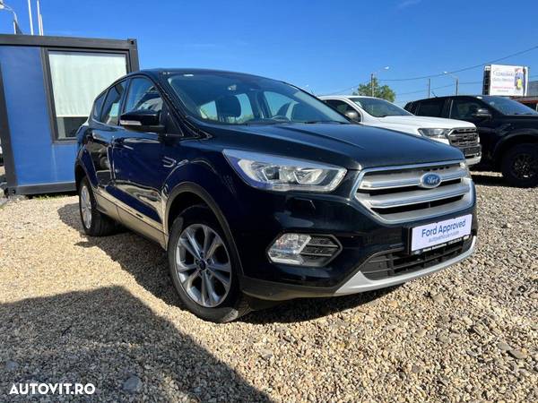 Ford Kuga - 2