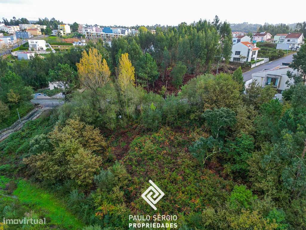 Vende-se ou permuta-se Terreno com 846m2, em Vila Nova de Gaia, pró... - Grande imagem: 3/13